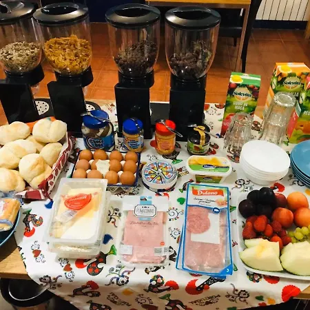 Хостел The Paintshop *